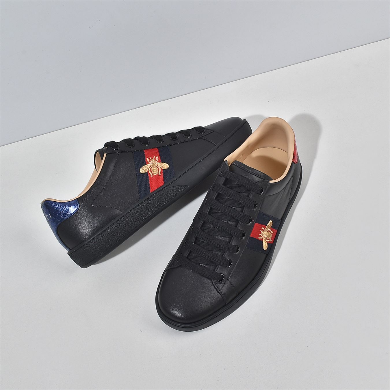 Gvc*1 Dupes Shoes  MENS ACE EMBROIDERED SNEAKER   GCC026