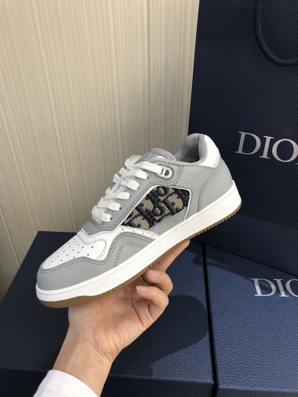 D10r B27 LOW-TOP SNEAKER   DO007