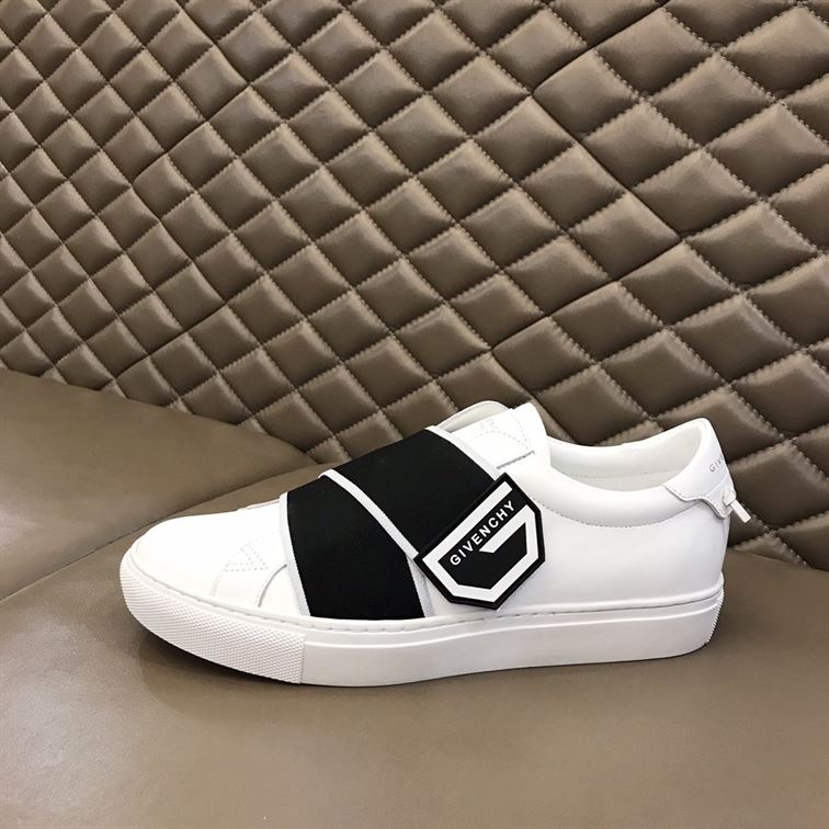 GIVENCHY ELASTICATED LOGO STRAP SNEAKERS   GVC004