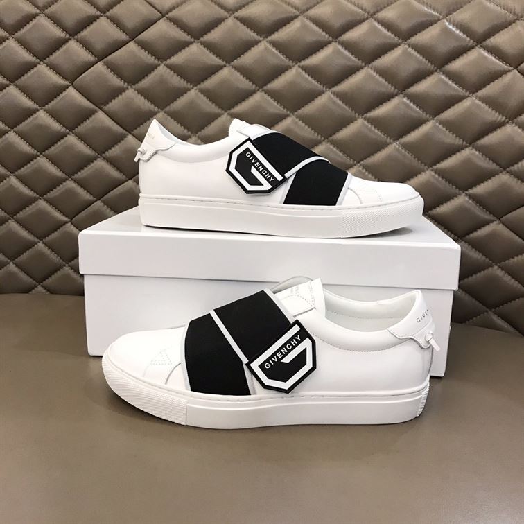 GIVENCHY ELASTICATED LOGO STRAP SNEAKERS   GVC004