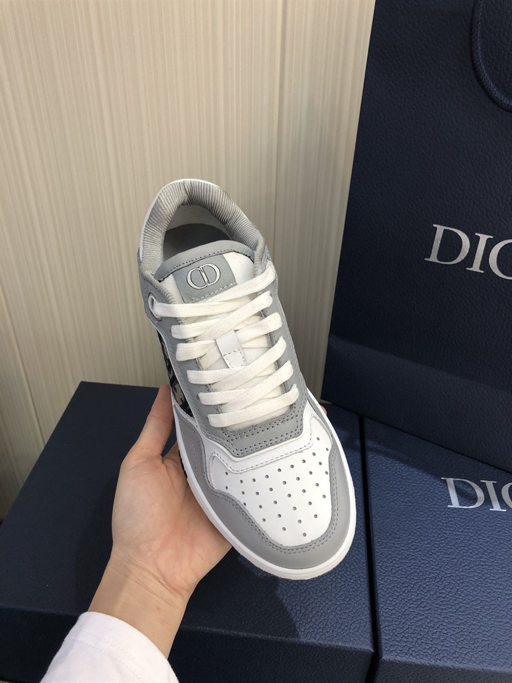 D10r B27 LOW-TOP SNEAKER   DO007