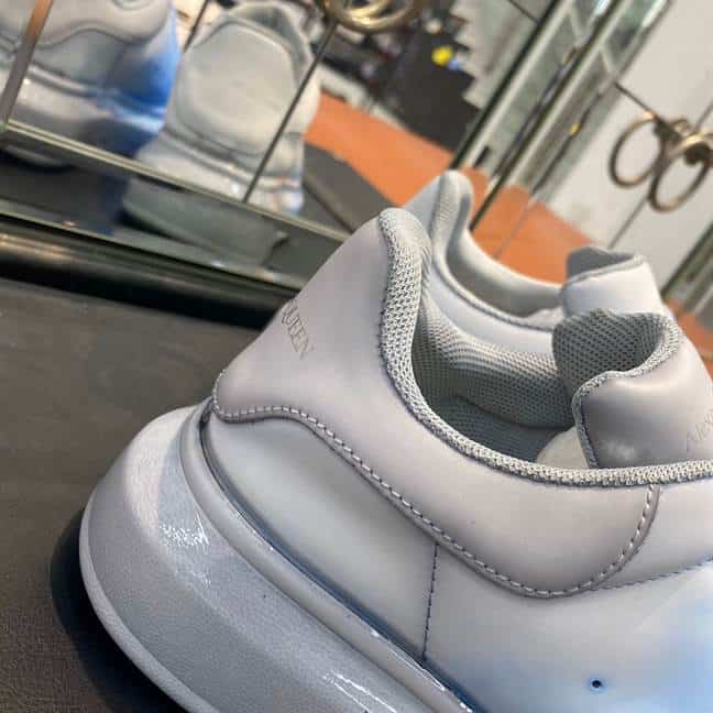 A1exa*der Mcqv*en SNEAKER AM15