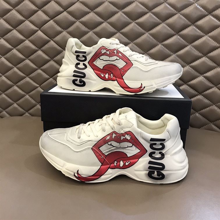 Gvc*1 RHYTON SNEAKER WITH MOUTH PRINT   GCC016