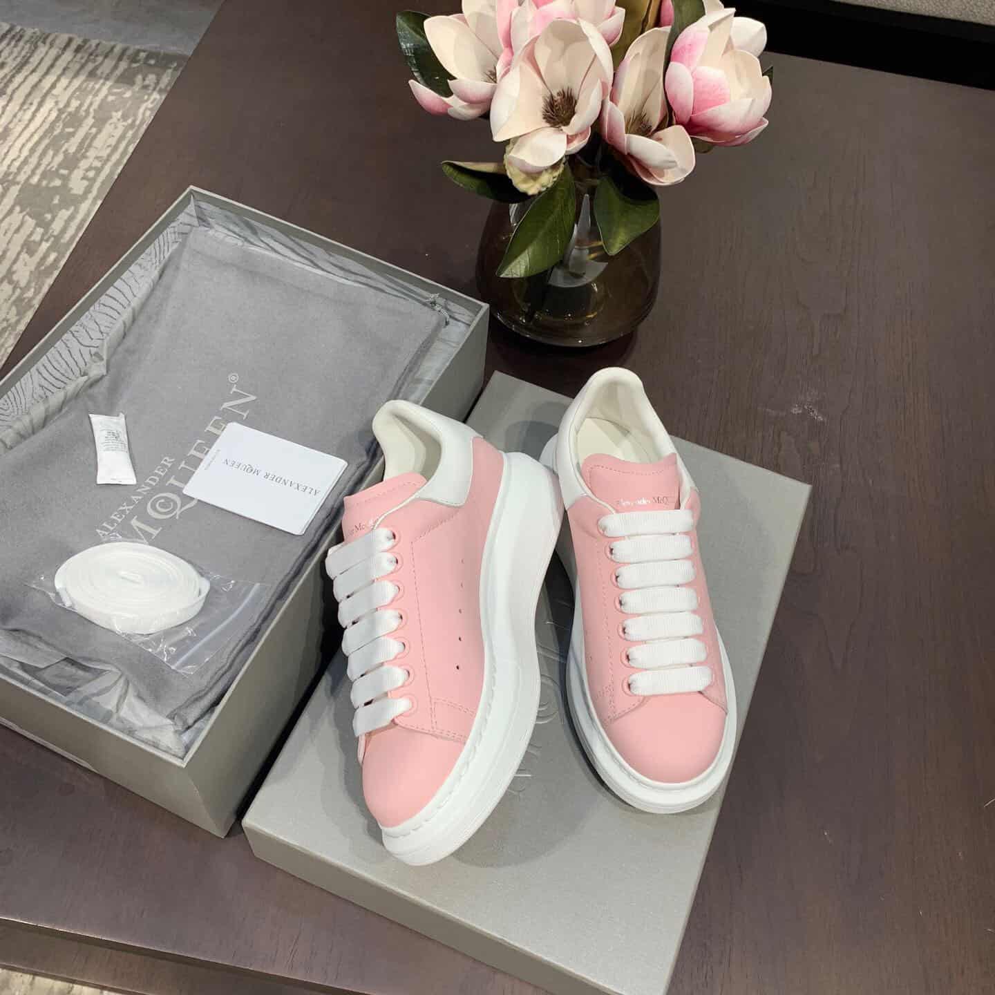 A1exa*der Mcqv*en Sneaker Dupe - AM4