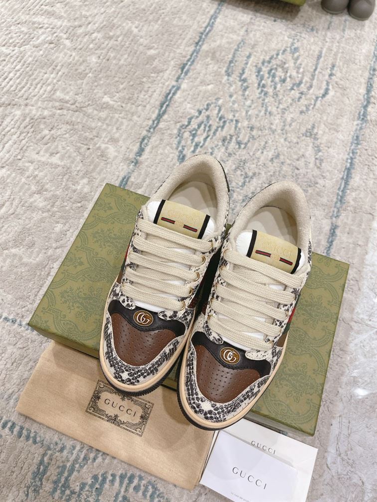 Gvc*1 SCREENER PYTHON-EMBOSSED LEATHER SNEAKER   GCC108