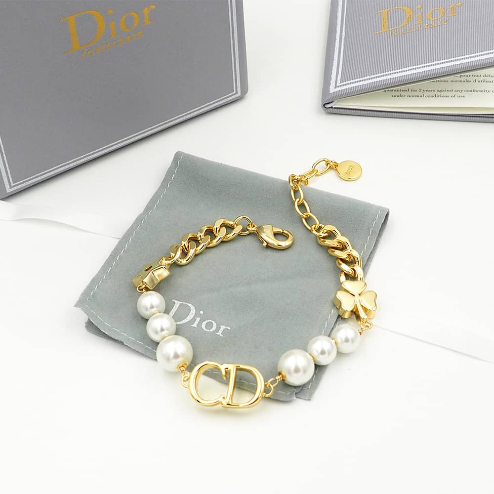 Chr1st1an D10r Bracelet First Copy