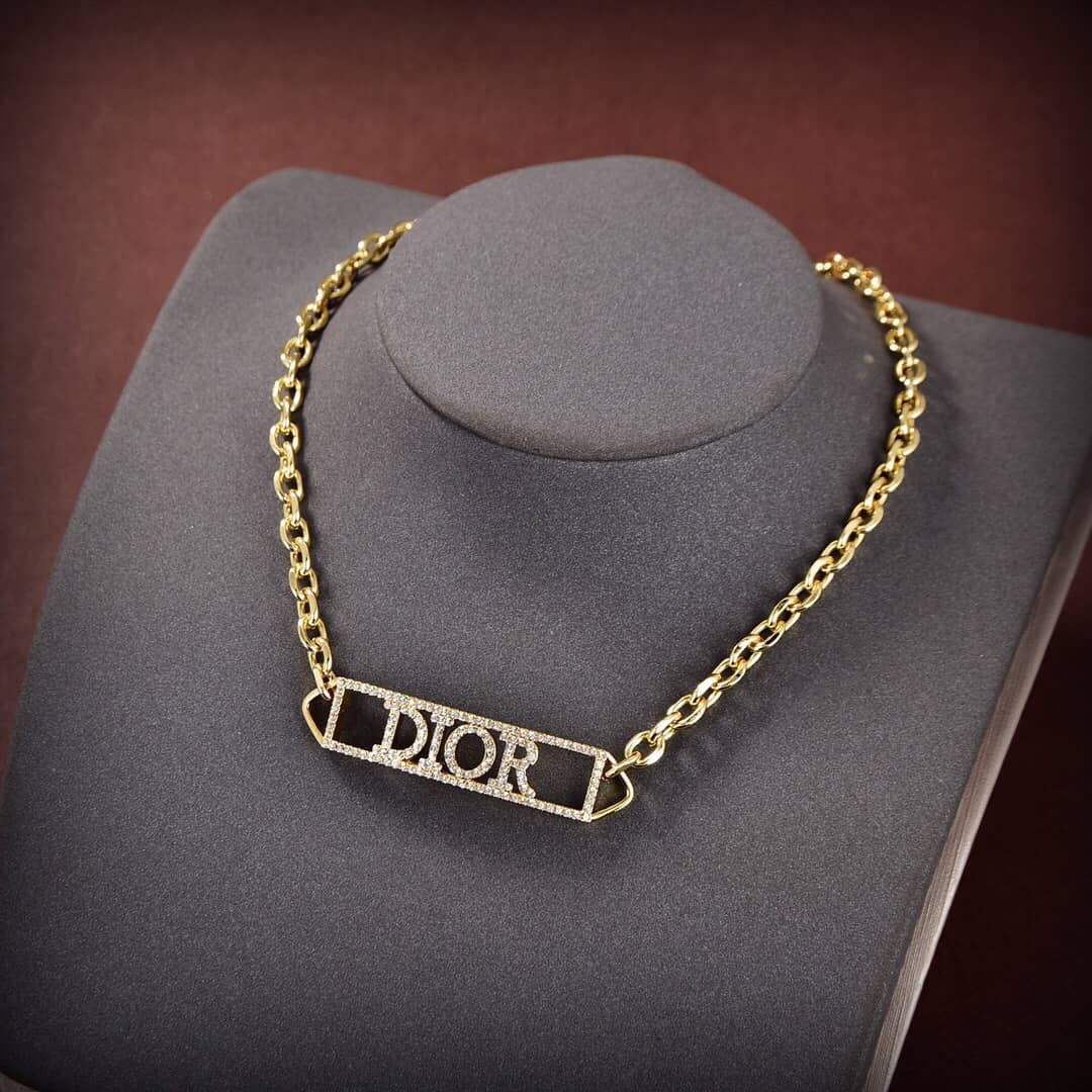 Replica Chr1st1an D10r Necklace