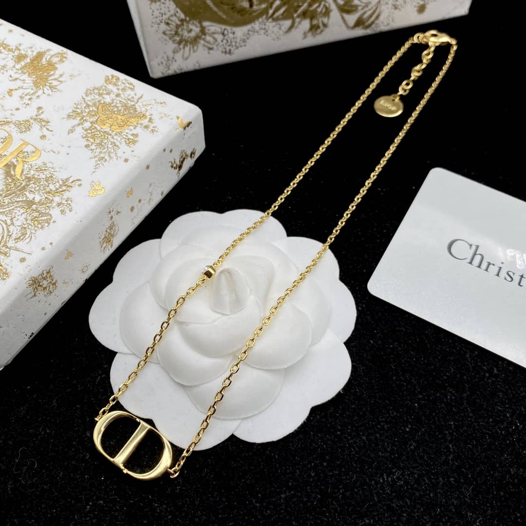 Chr1st1an D10r Necklace First Copy