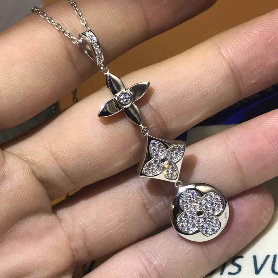 Knockoff L0vis Vvtt0n Logo Necklace