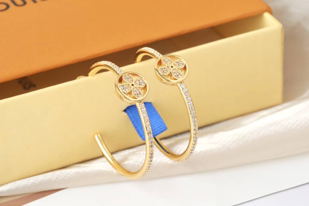 L0vis Vvtt0n Earring Copy