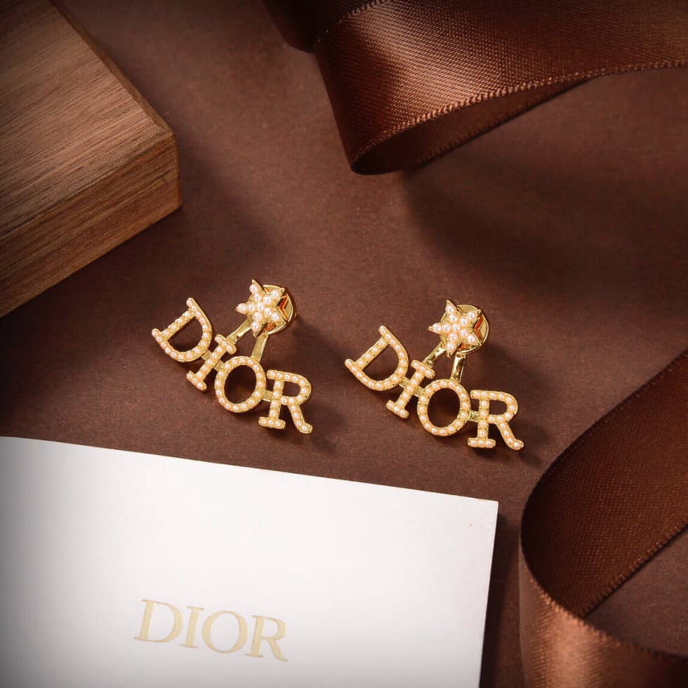 Top Quality Chr1st1an D10r Earring