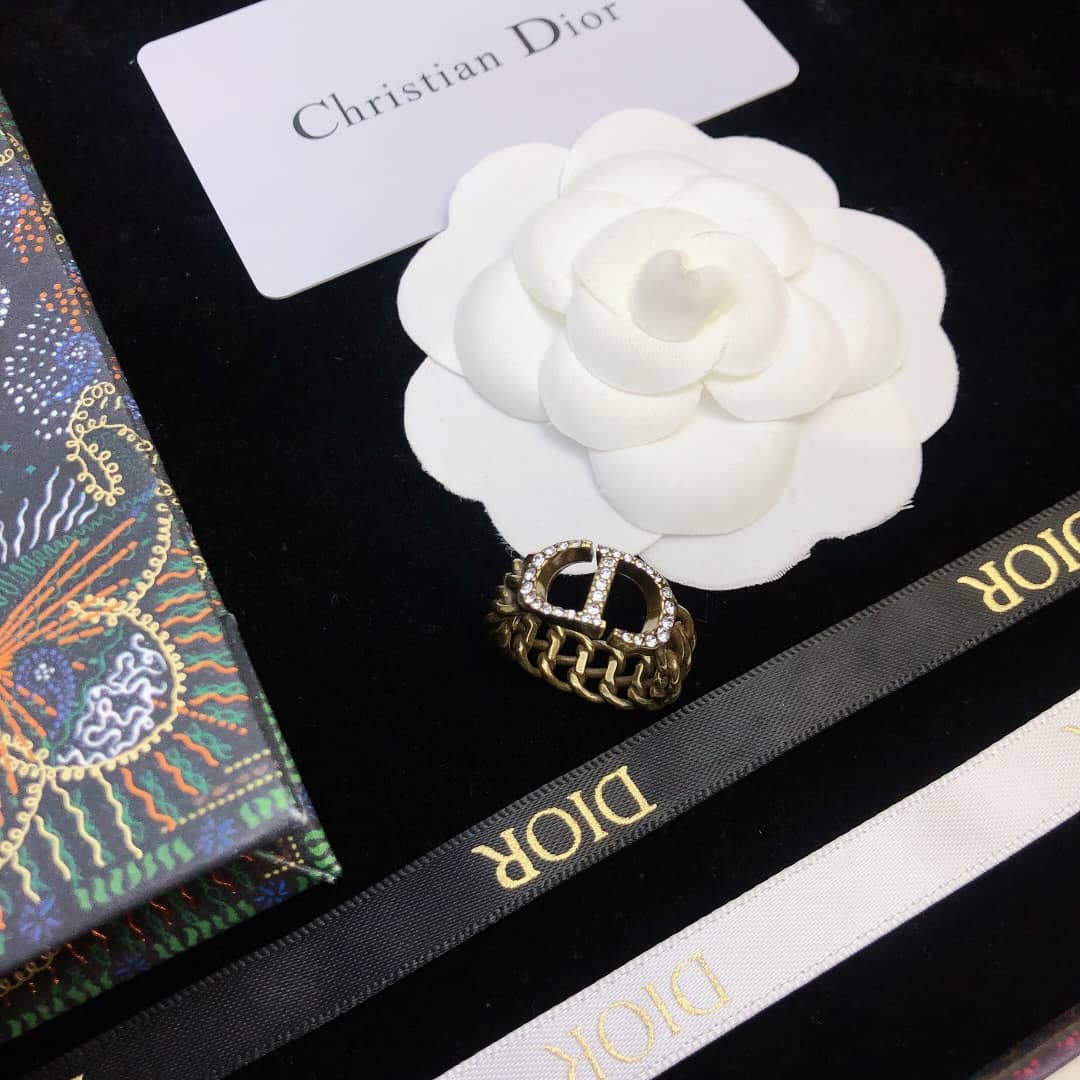Luxury Chr1st1an D10r Classic AAA+ Ring