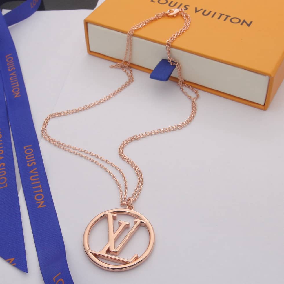 Wholesale L0vis Vvtt0n AAA+ Necklace