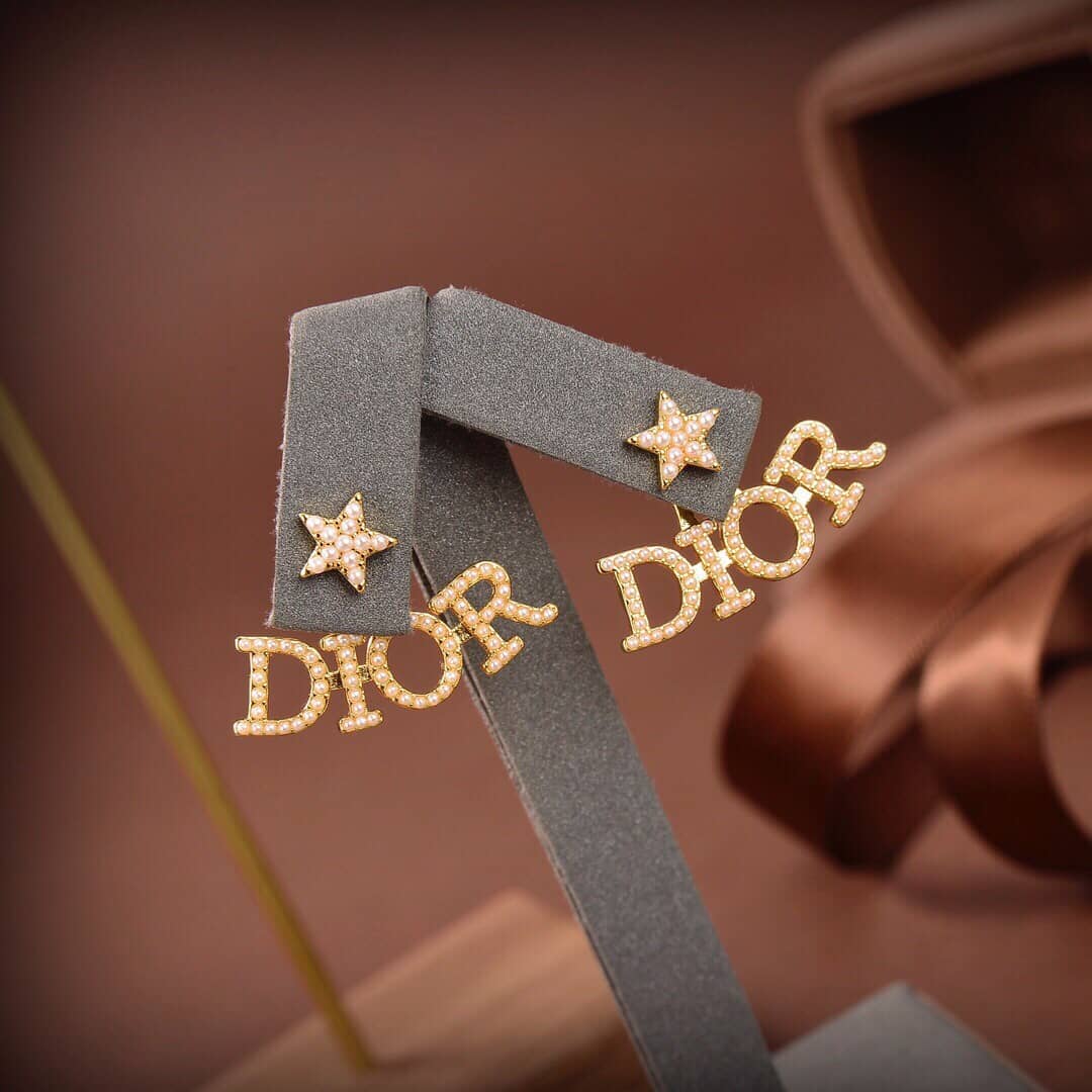 Top Quality Chr1st1an D10r Earring