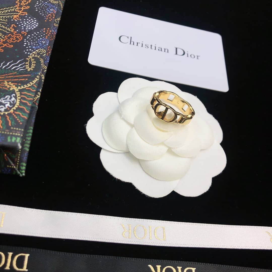 Cheap Chr1st1an D10r Ring