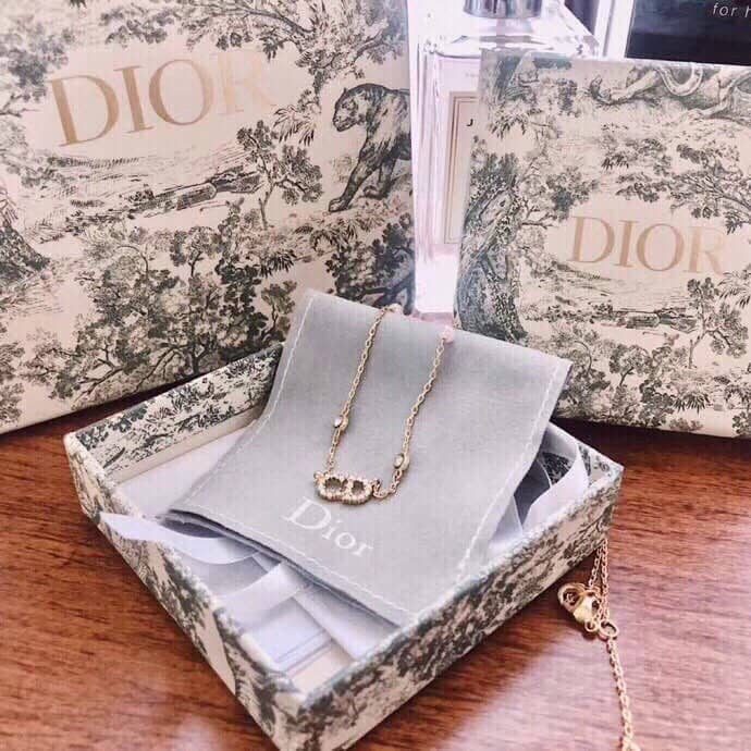 Chr1st1an D10r Necklace First Copy