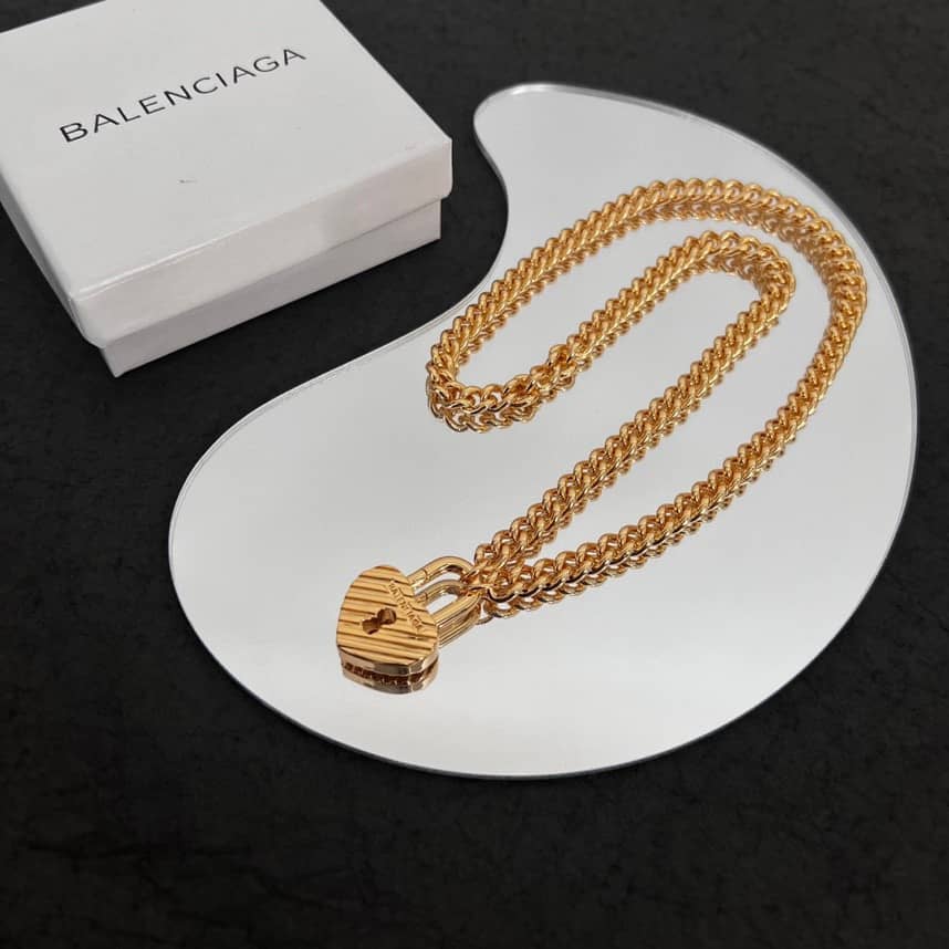 Best Ba1en*iaga Classic Necklace