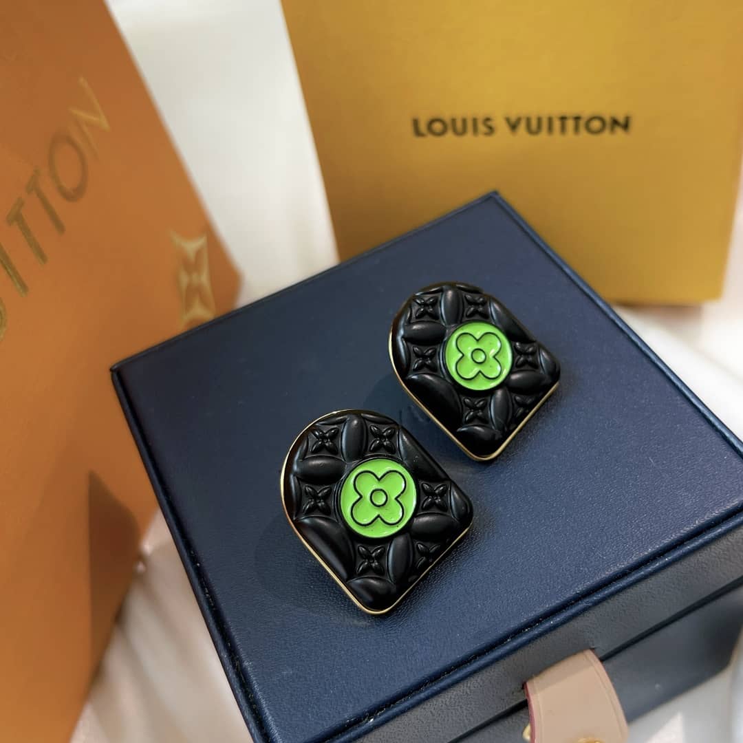 Fake L0vis Vvtt0n Logo Earring