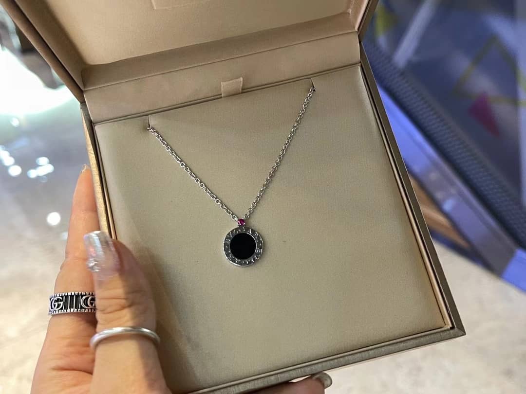Knockoff Bv1g*ai Logo Necklace