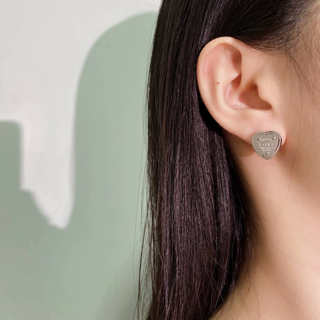 T*f*ny Earring For Sale