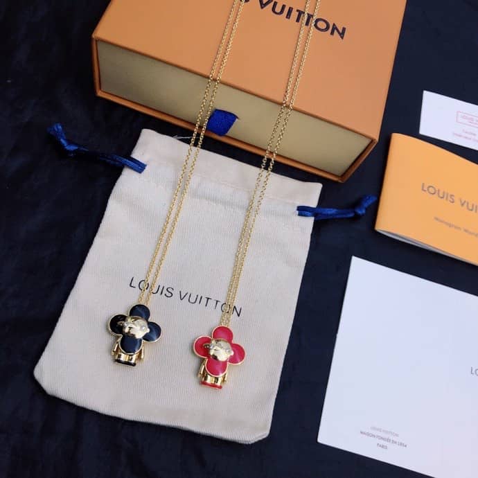 Wholesale L0vis Vvtt0n AAA+ Necklace