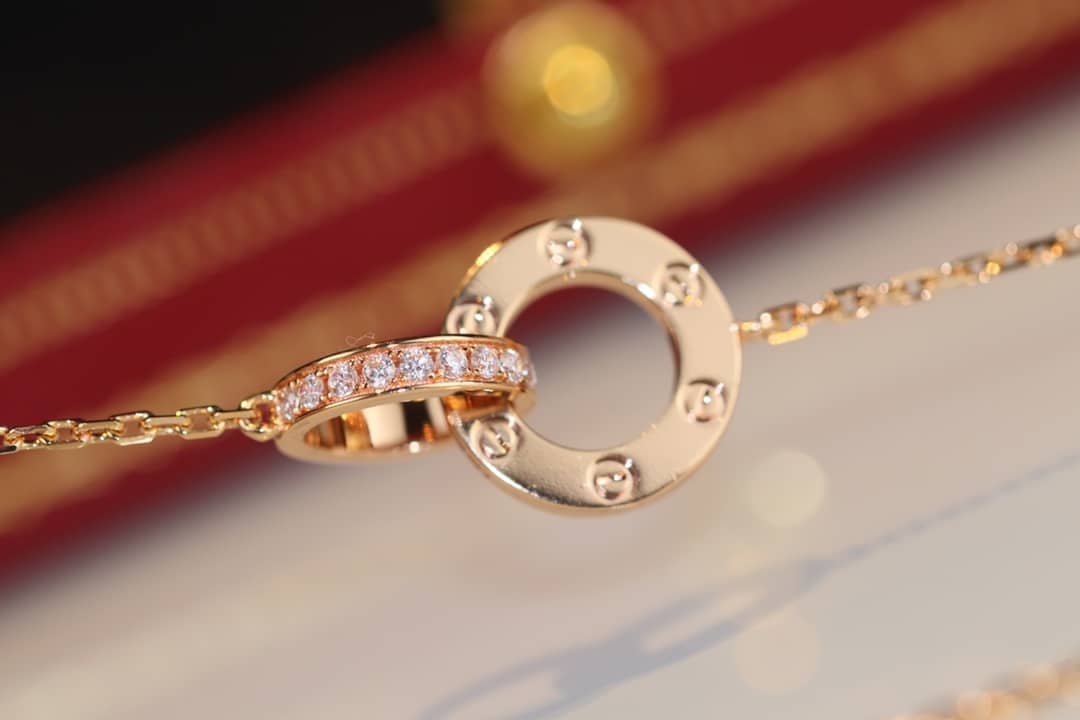 Fake Ca*t1er Logo Necklace