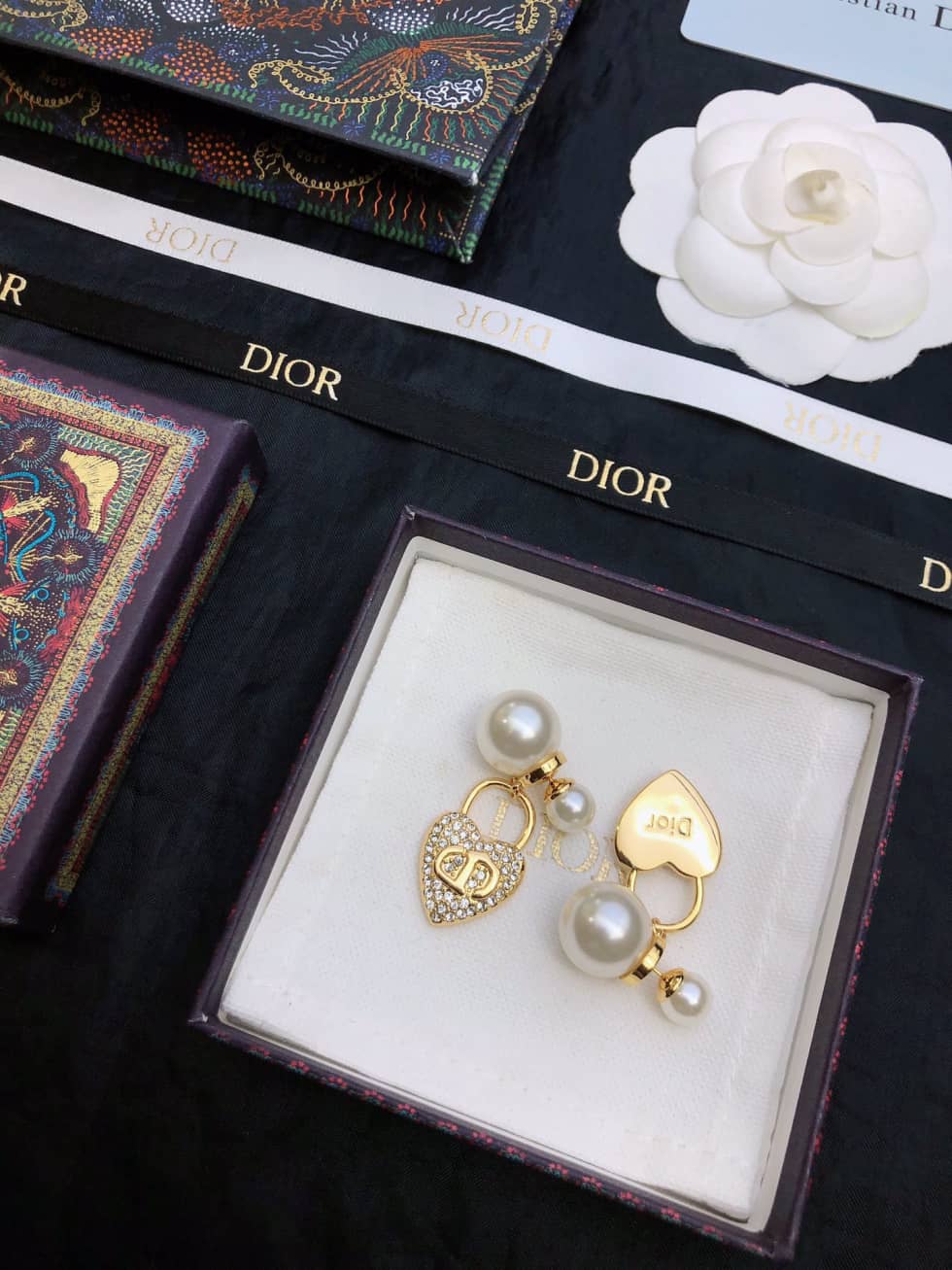 High Quality Chr1st1an D10r Earring