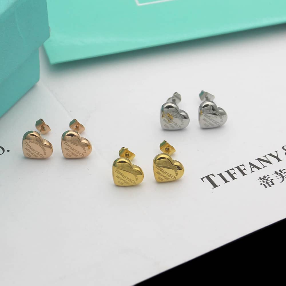 Fake T*f*ny Logo Earring