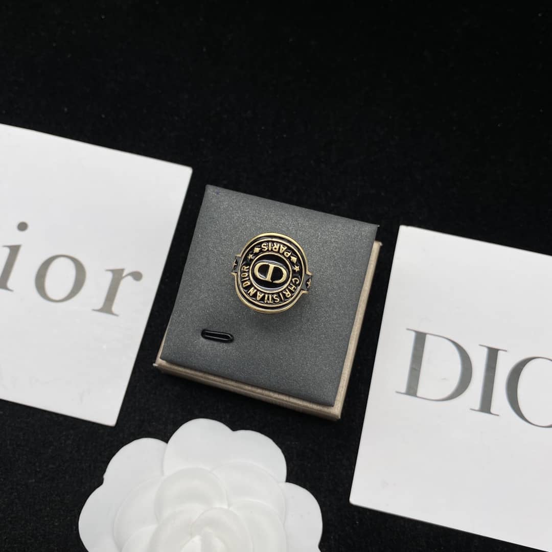 Chr1st1an D10r Ring Copy
