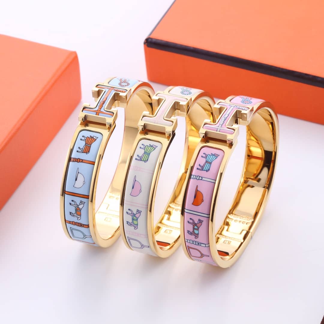 Fake H**me5 Logo Bracelet