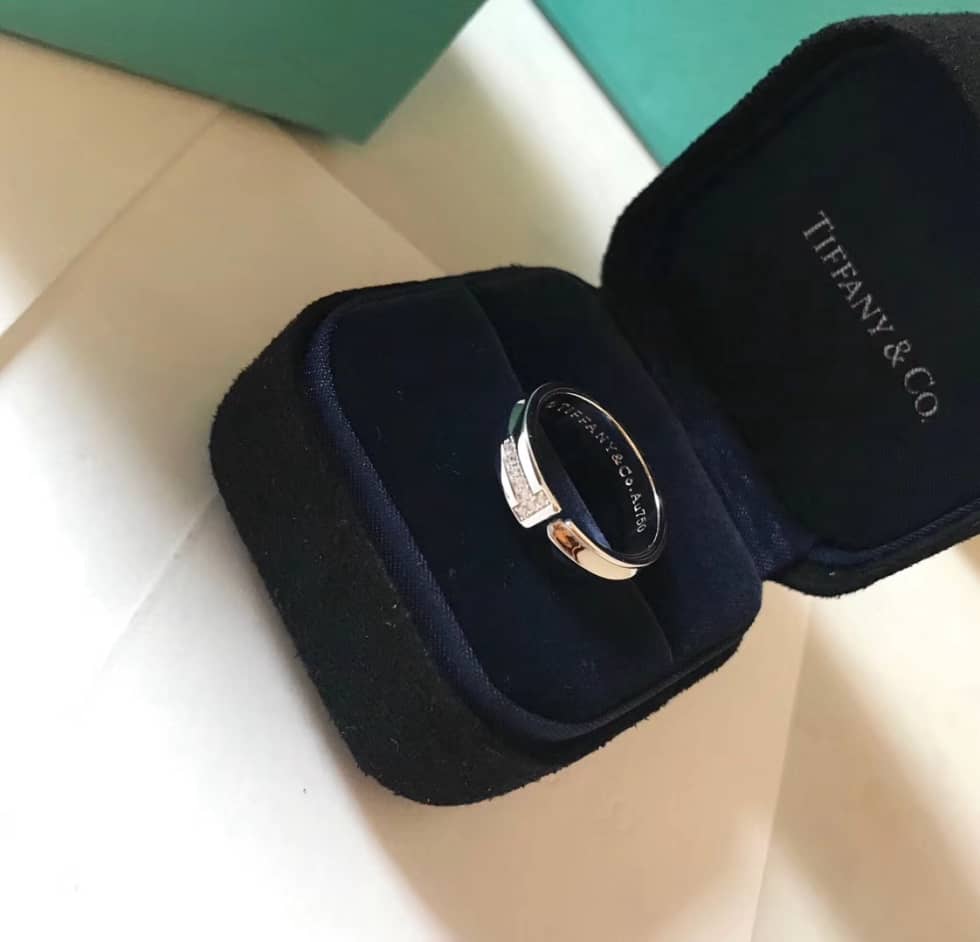 Luxury T*f*ny Classic AAA+ Ring
