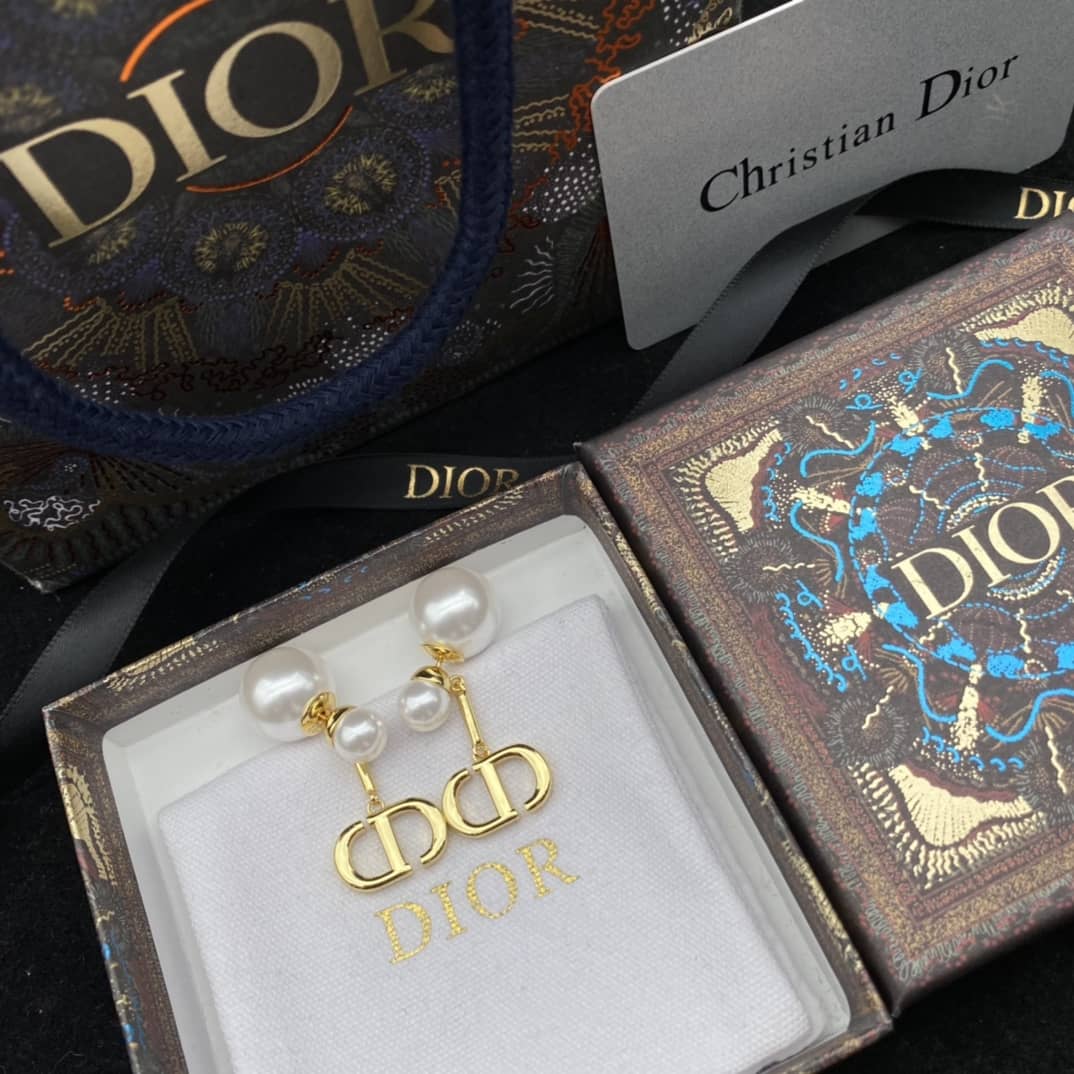 Replica Chr1st1an D10r Earring