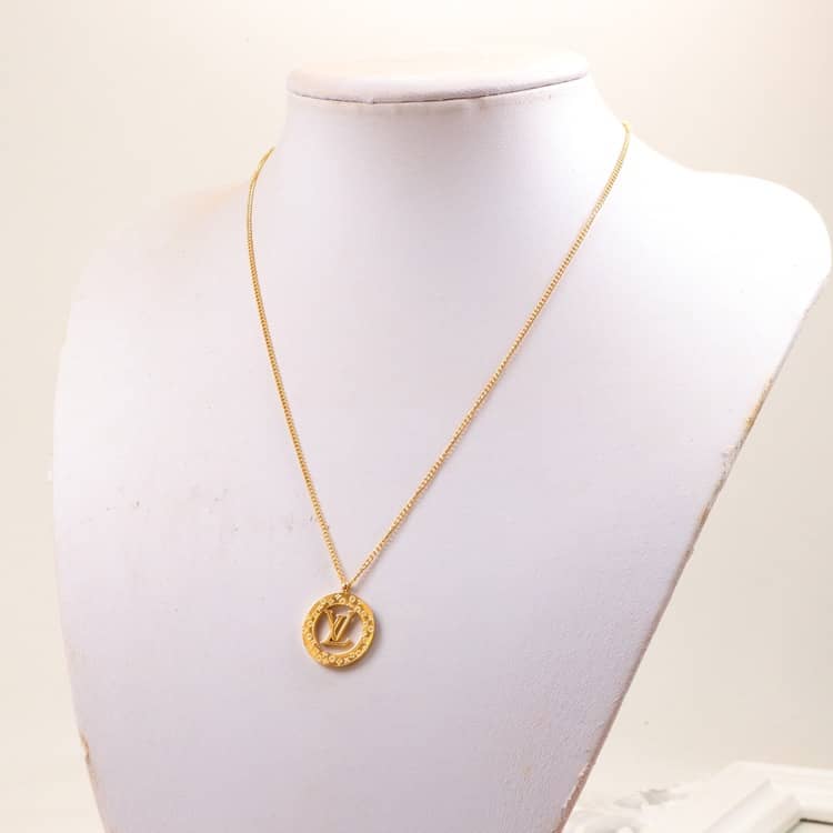 Fake L0vis Vvtt0n Logo Necklace