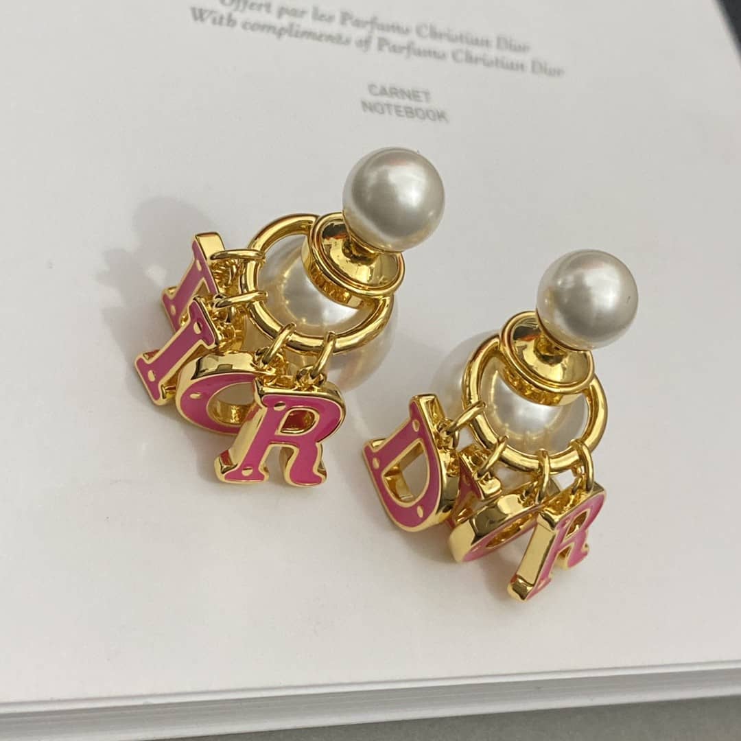 Best Chr1st1an D10r Classic Earring