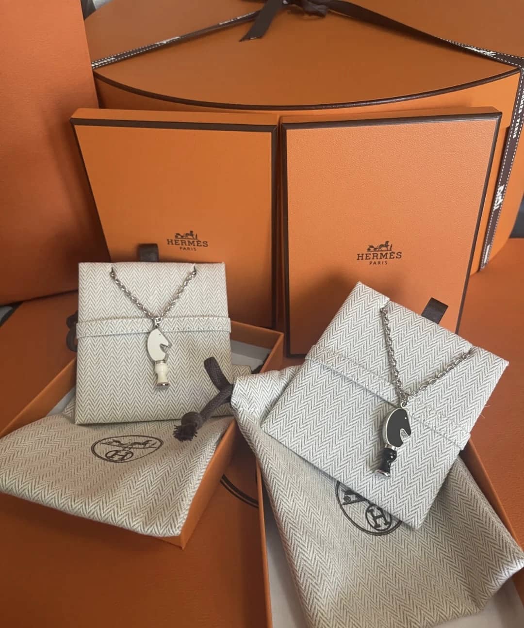 Wholesale H**me5 Logo Necklace