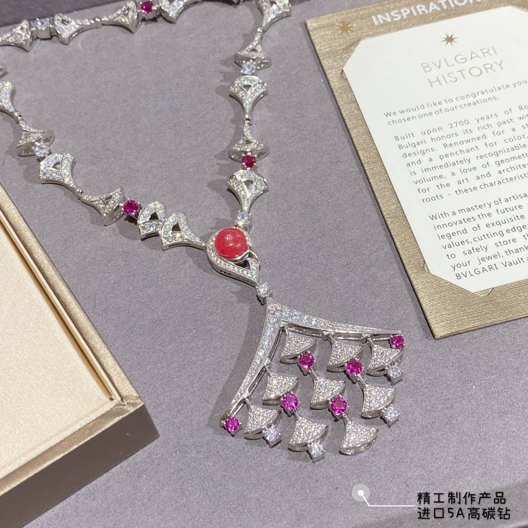 Bv1g*ai Necklace Copy