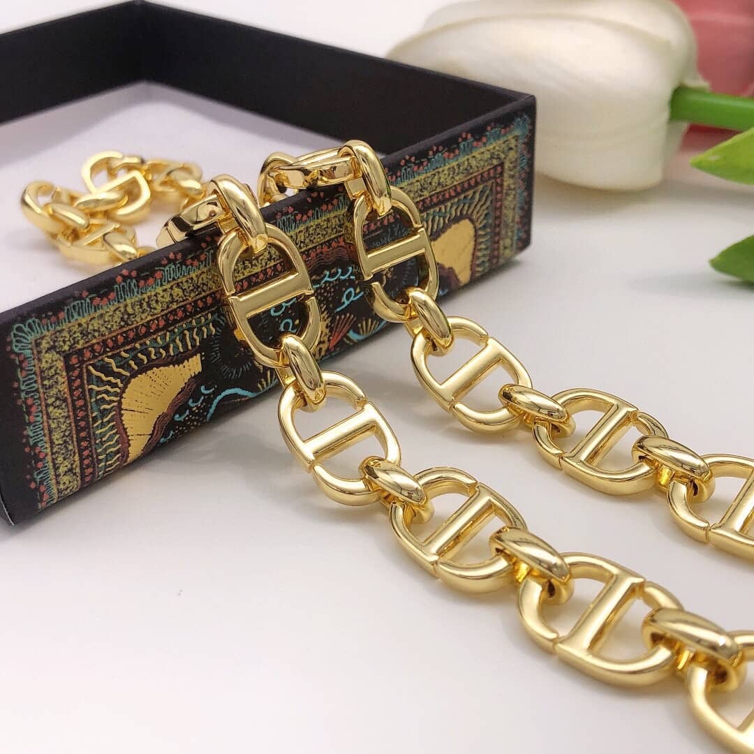 Luxury Chr1st1an D10r Classic AAA+ Necklace