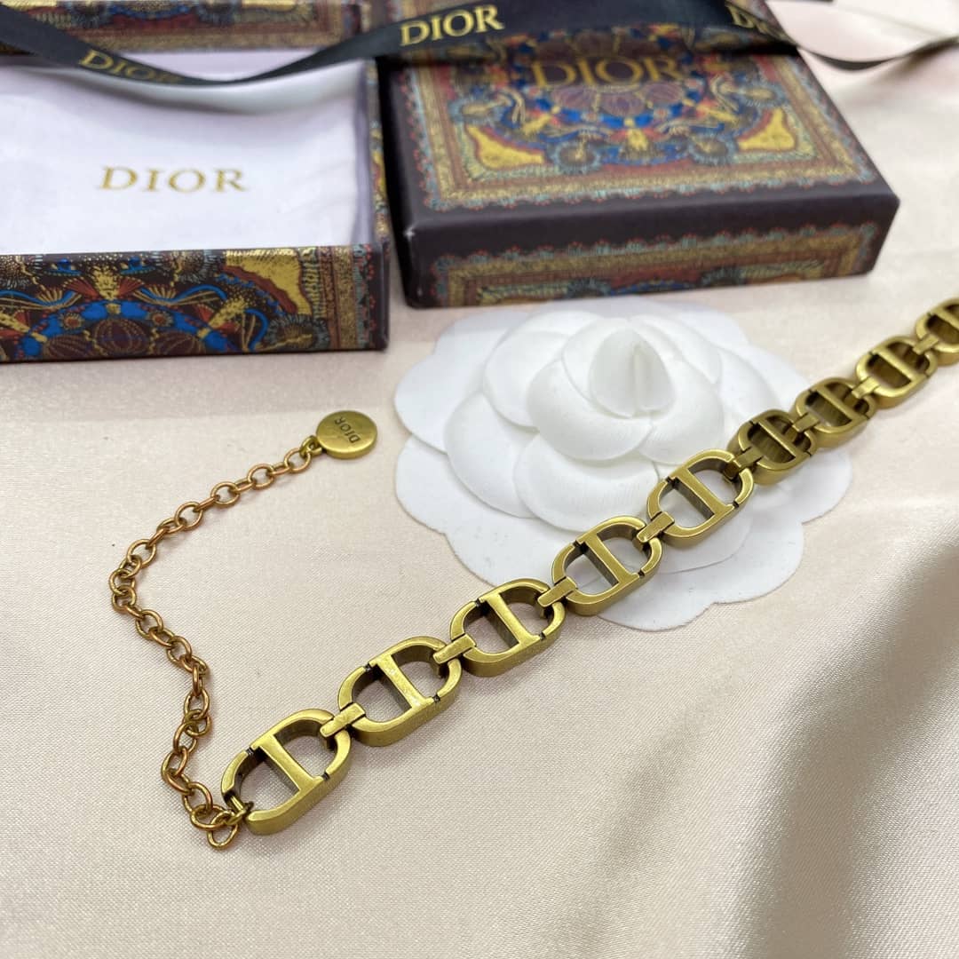Knockoff Chr1st1an D10r Logo Necklace