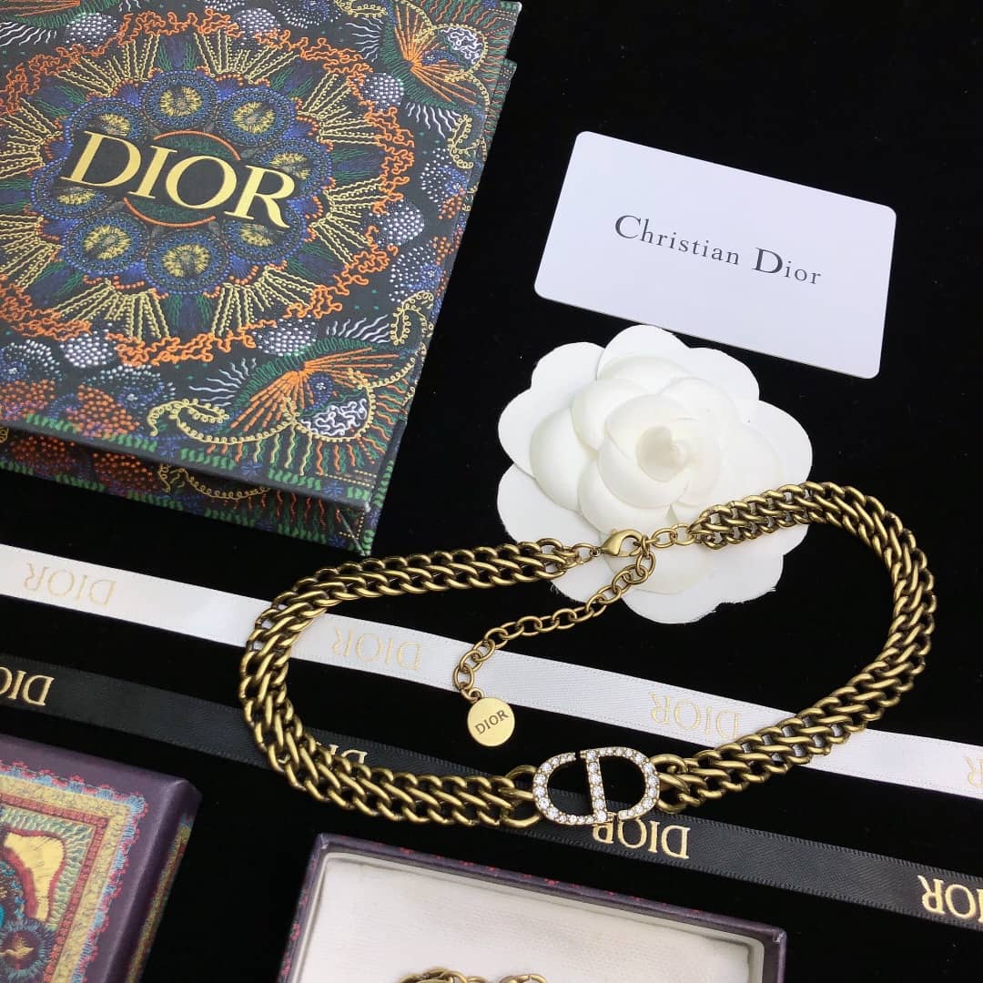 Luxury Chr1st1an D10r Classic AAA+ Necklace