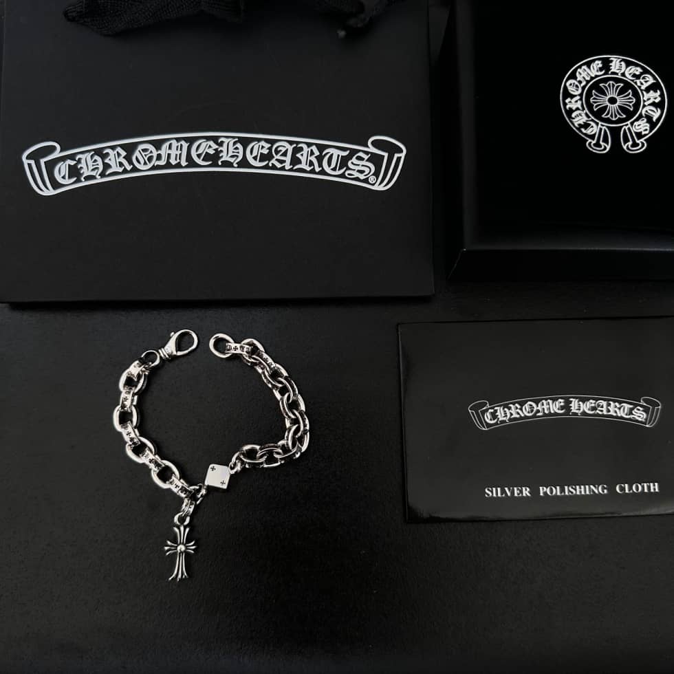Best Ch*0me He**ts Classic Bracelet