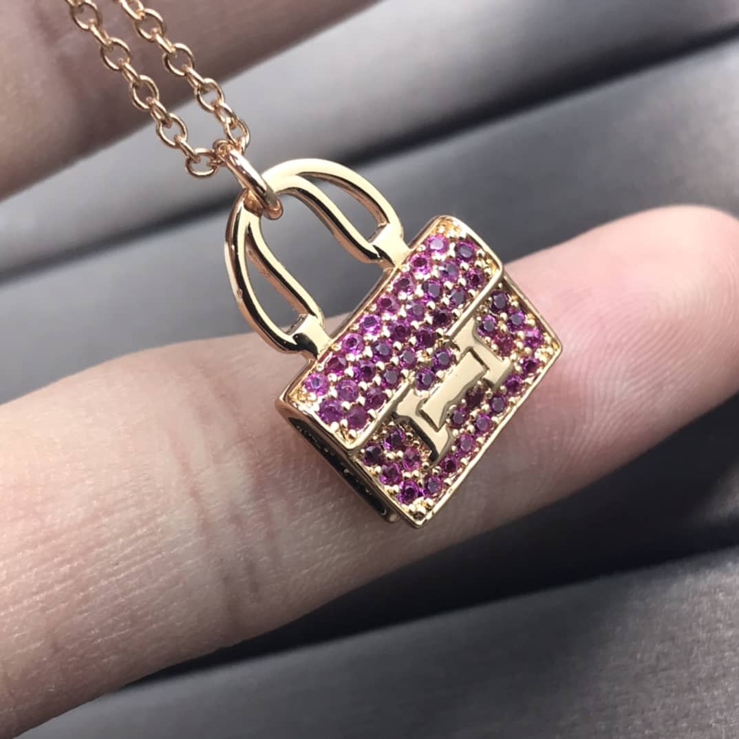 H**me5 Necklace Copy