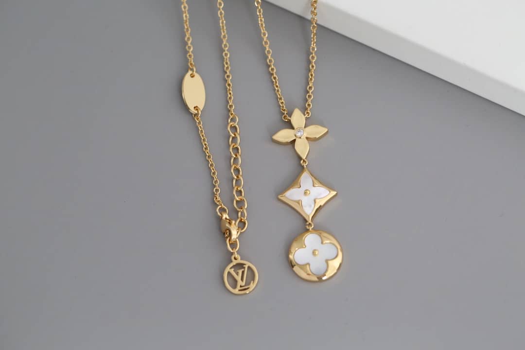 High Quality L0vis Vvtt0n Necklace