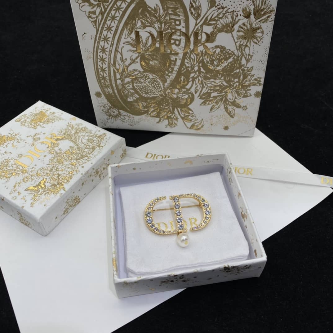 High Quality Chr1st1an D10r Brooch