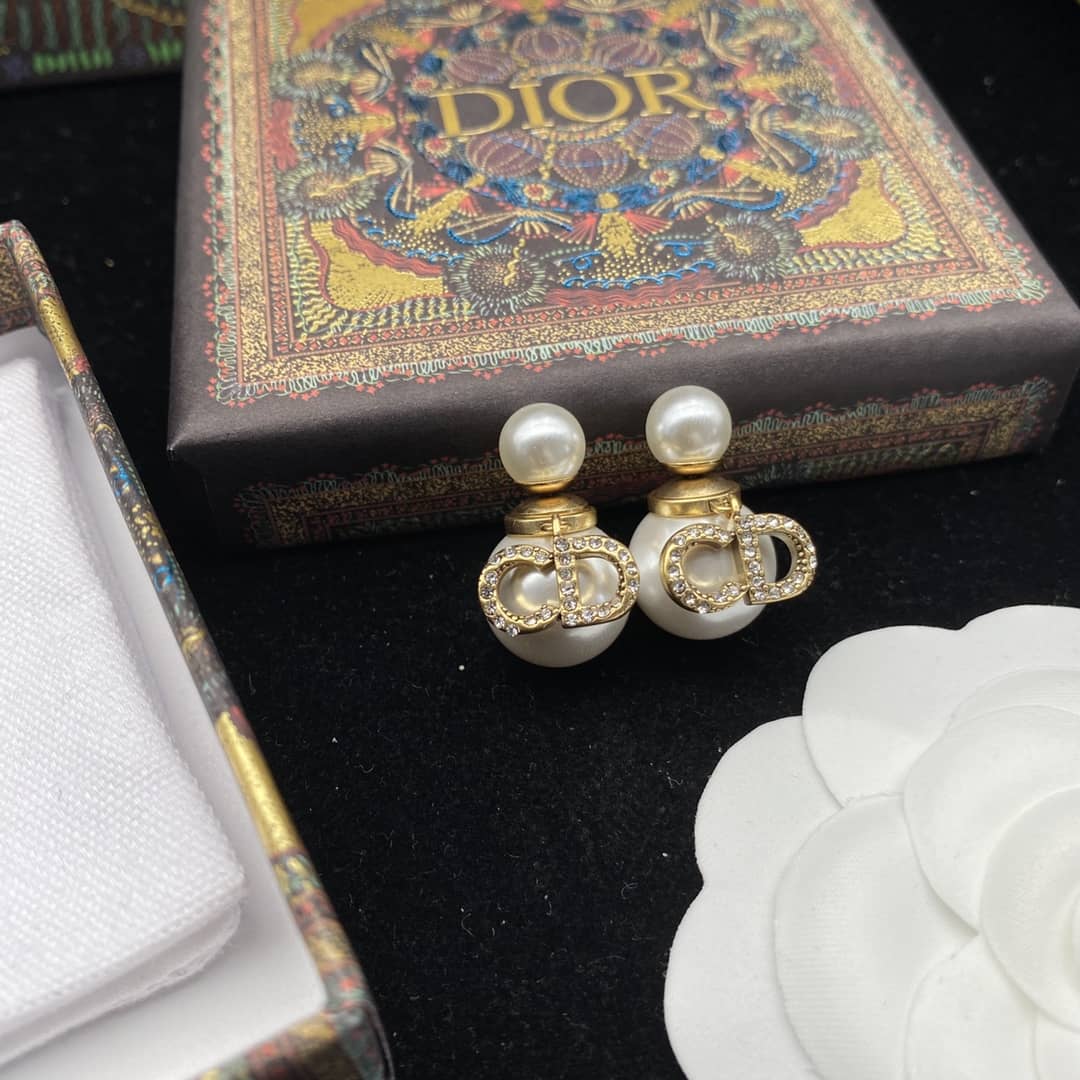 Replica Chr1st1an D10r Earring