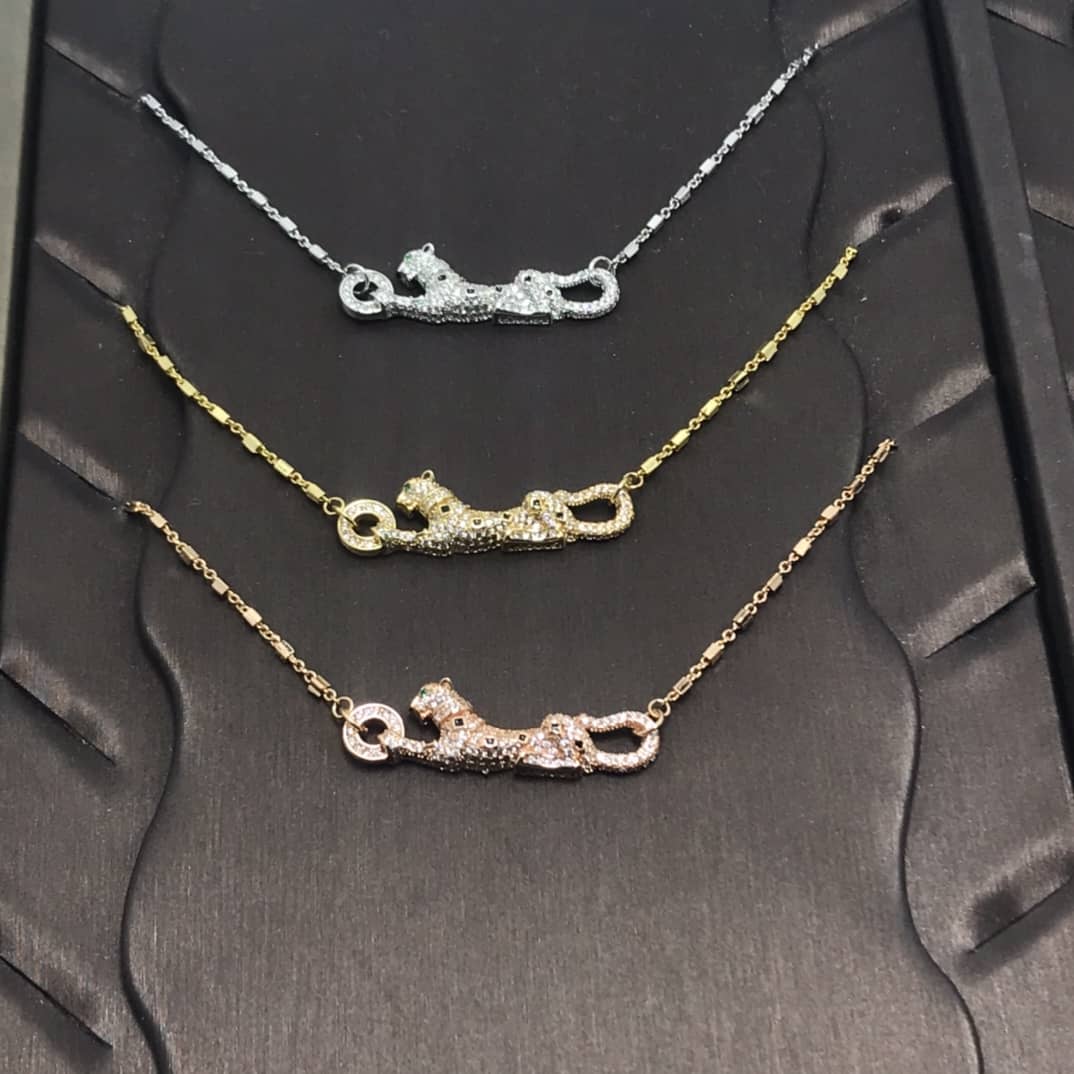 7 Star Ca*t1er Necklace