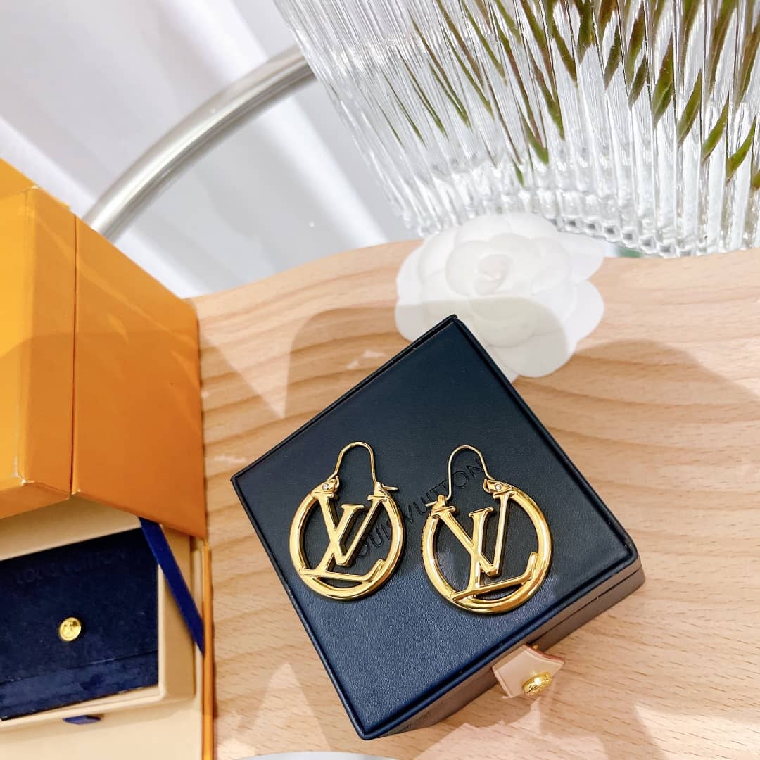 L0vis Vvtt0n Earring For Sale