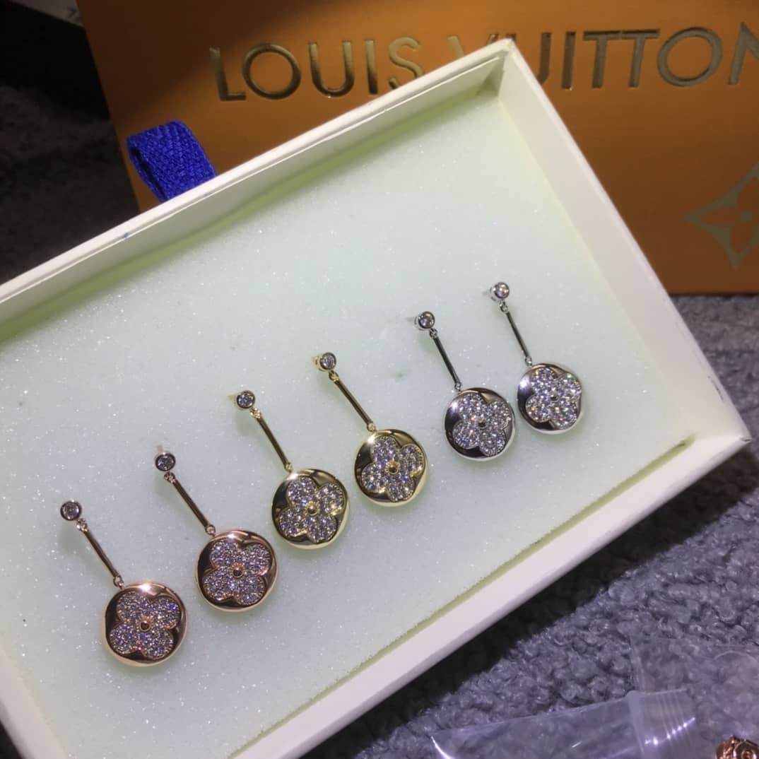 Knockoff L0vis Vvtt0n Logo Earring