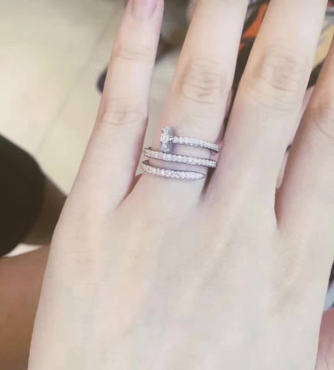 Knockoff Ca*t1er Dupe Ring