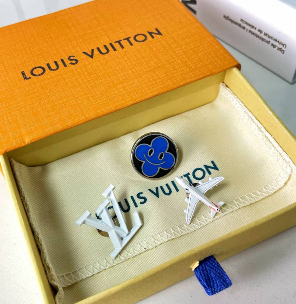 Replica L0vis Vvtt0n Brooch