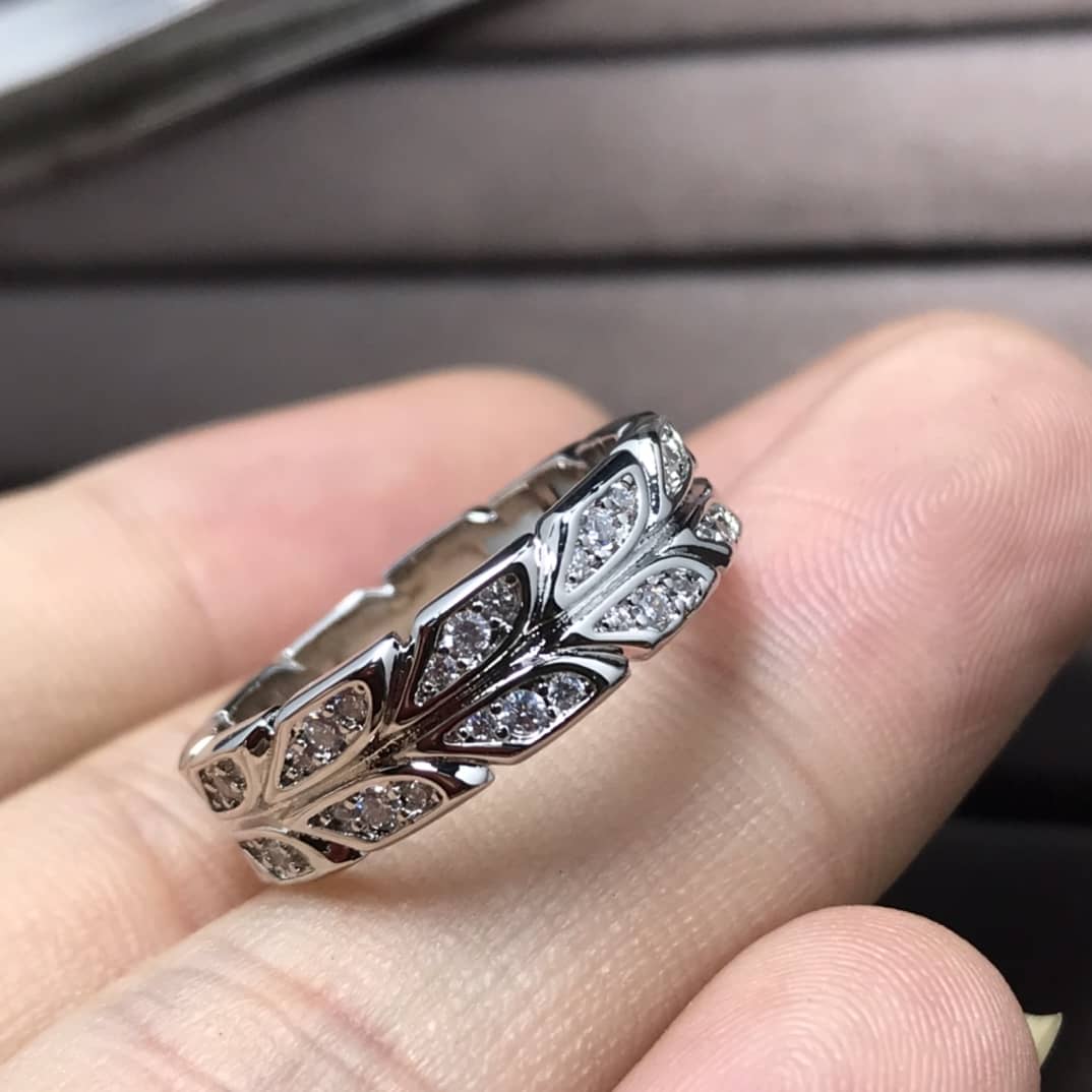 Designer T*f*ny Classic Ring